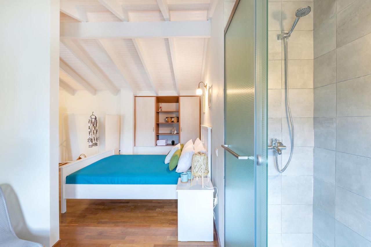 Spyrelia Villa With Private Pool & Outdoor Hot Tub Дассия Экстерьер фото